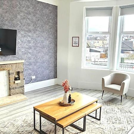Spacious Haven With Free Parking غلاسغو المظهر الخارجي الصورة