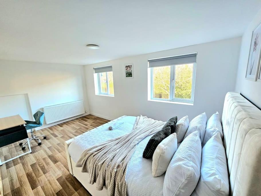 Spacious Haven With Free Parking غلاسغو المظهر الخارجي الصورة