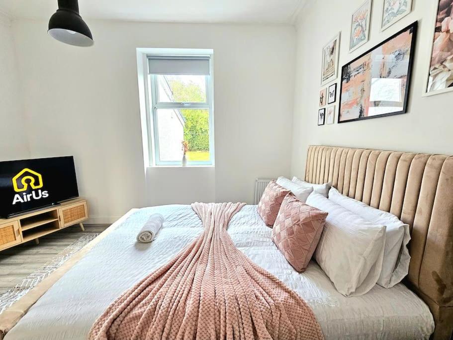 Spacious Haven With Free Parking غلاسغو المظهر الخارجي الصورة