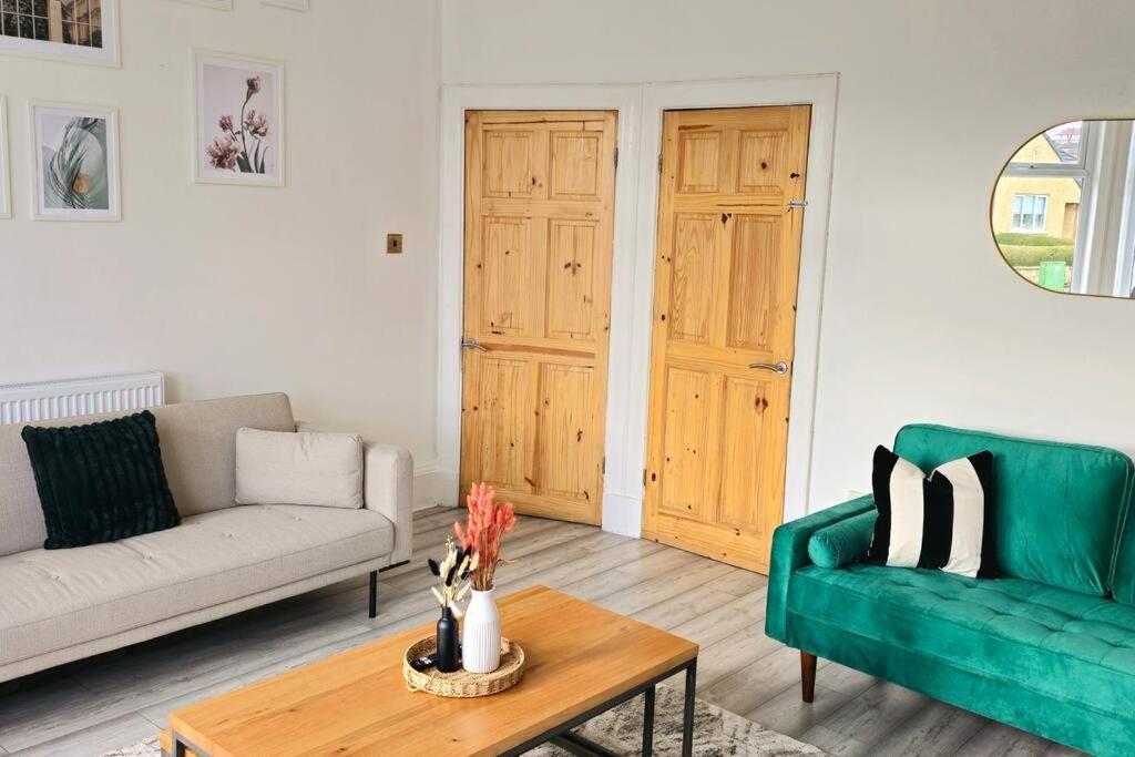 Spacious Haven With Free Parking غلاسغو المظهر الخارجي الصورة